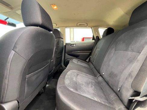 Used 2015 Nissan Rogue S w/ Convenience Package FWD image 16