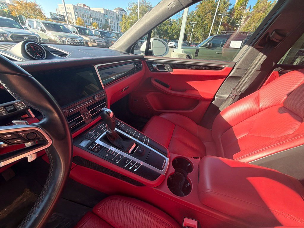 Used 2020 Porsche Macan AWD/4WD image 13