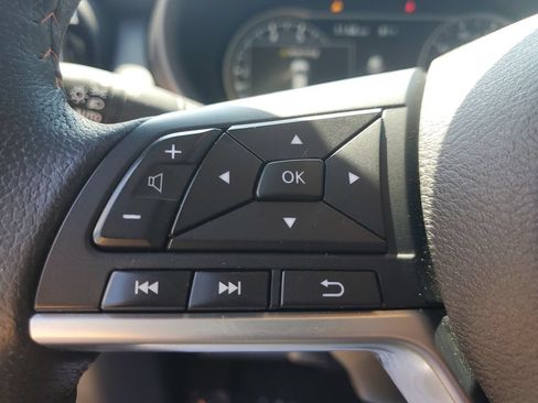 Used 2019 Nissan Kicks SR w/ Exterior Electronics Package FWD image 25