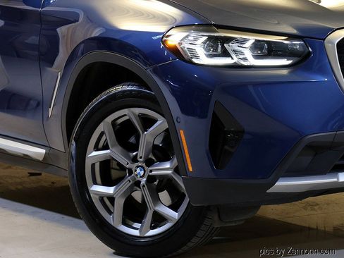 Certified 2023 BMW X4 xDrive30i w/ Premium Package image 3