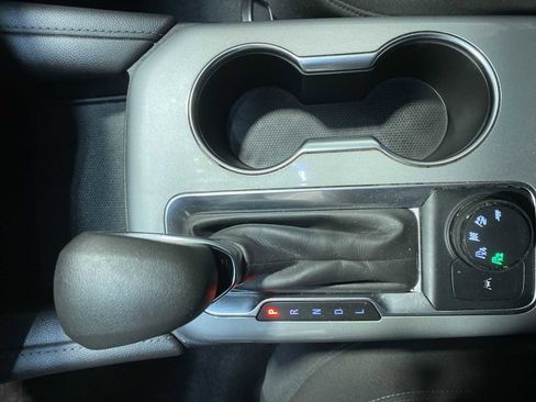 Used 2021 Chevrolet Blazer LT image 17