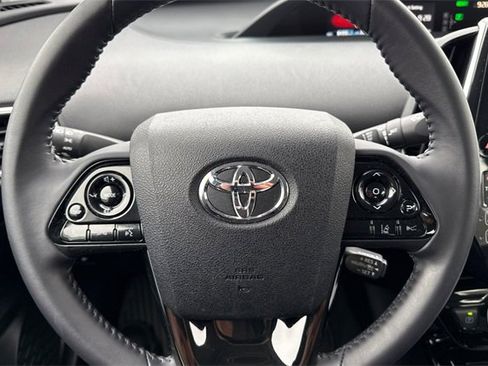 Used 2020 Toyota Prius Prime XLE image 28