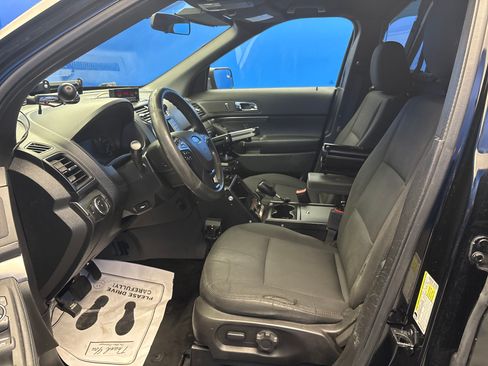Used 2017 Ford Explorer 4WD Police Interceptor image 12