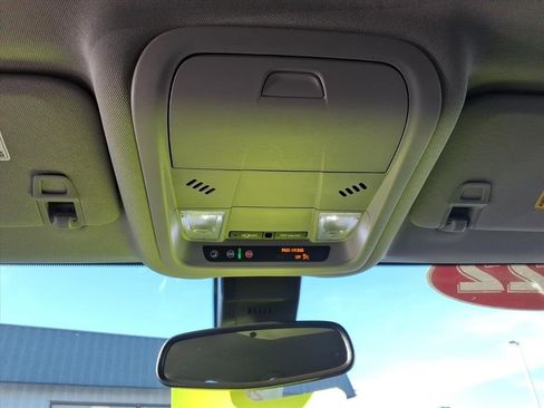 Certified 2022 GMC Terrain SLE w/ Driver Convenience Package image 24