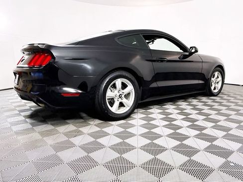 Used 2017 Ford Mustang Coupe RWD image 20