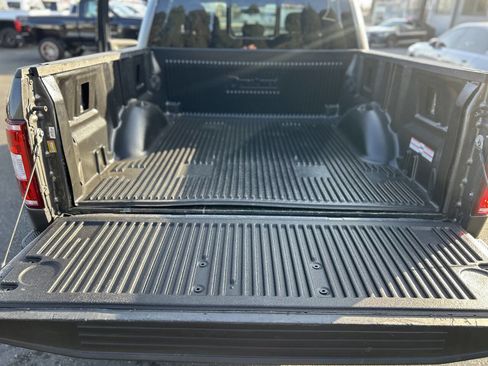 Used 2018 Ford F150 XLT w/ Equipment Group 302A Luxury image 37