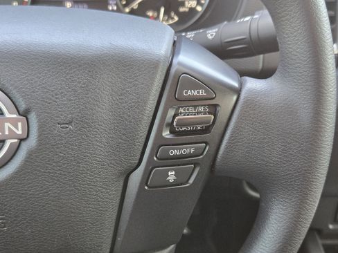 Used 2022 Nissan Frontier SV w/ Technology Package image 28