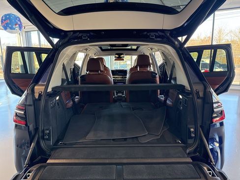 Used 2023 BMW X7 xDrive40i w/ Executive Package image 21