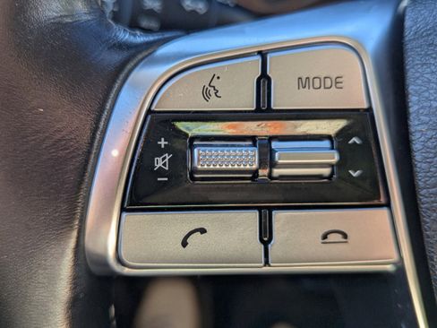 Used 2022 Kia Telluride EX w/ EX Premium Package image 17