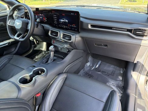 Used 2024 Ford Mustang GT Premium image 33