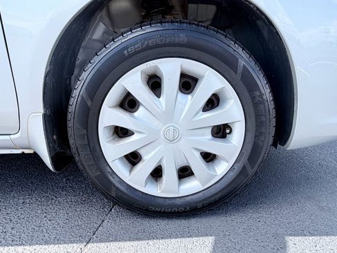 Used 2016 Nissan Versa S image 21