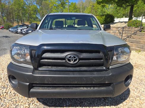 Used 2009 Toyota Tacoma 2WD Regular Cab image 2