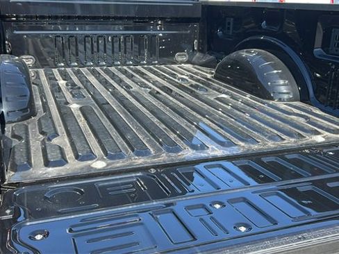 New 2025 Ford F250 Lariat w/ FX4 Off-Road Package image 13