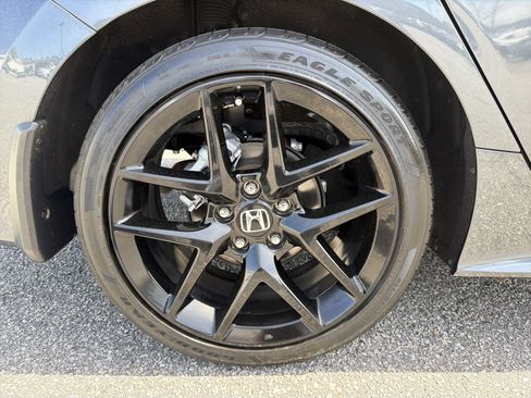 Used 2024 Honda Civic Sport image 28