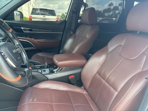 Used 2024 Kia Telluride SX FWD image 6