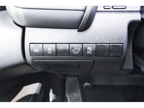 Used 2022 Toyota Camry SE w/ Convenience Package FWD image 19