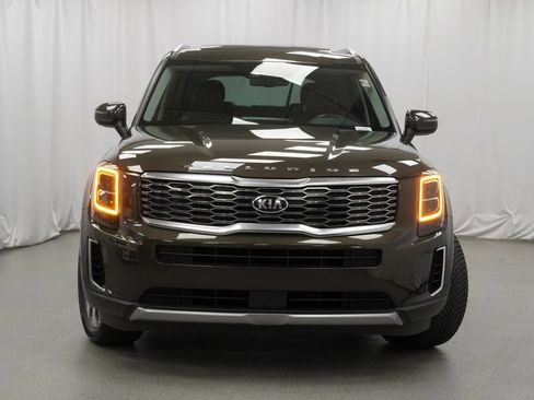 Used 2021 Kia Telluride EX w/ EX Premium Package image 8