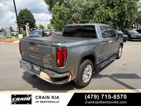 Used 2020 GMC Sierra 1500 SLT AWD/4WD image 3