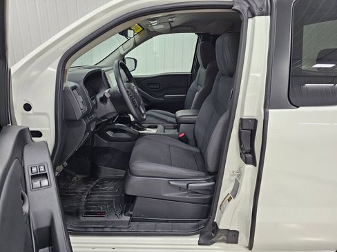 Used 2025 Nissan Frontier S AWD/4WD image 11