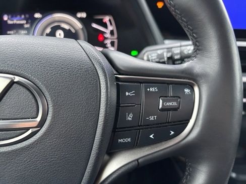 Used 2023 Lexus UX 250h AWD w/ Premium Package image 16