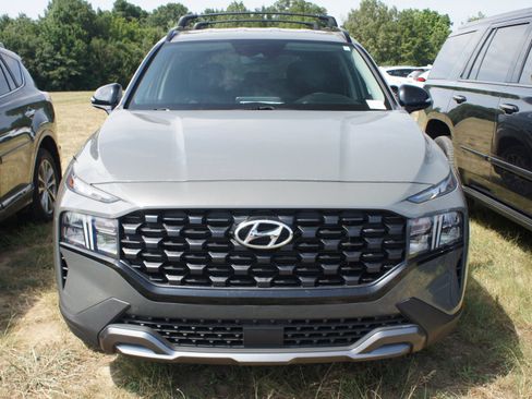 Used 2023 Hyundai Santa Fe XRT FWD image 2
