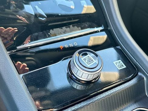 New 2025 Jeep Grand Cherokee Altitude image 17