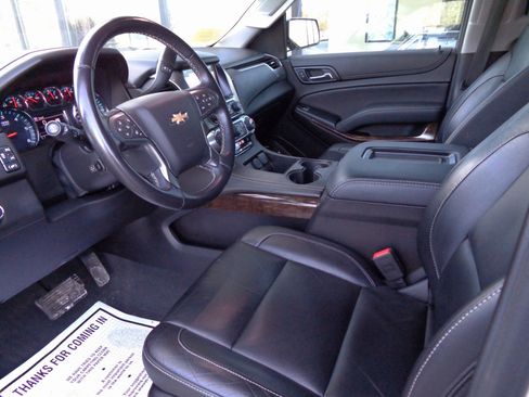 Used 2019 Chevrolet Tahoe LT w/ Luxury Package image 10