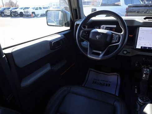 Used 2023 Ford Bronco Badlands AWD/4WD image 19