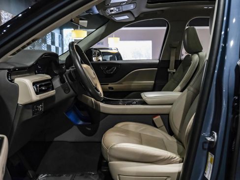 Used 2021 Lincoln Aviator Reserve w/ Elements Package Plus AWD/4WD image 4