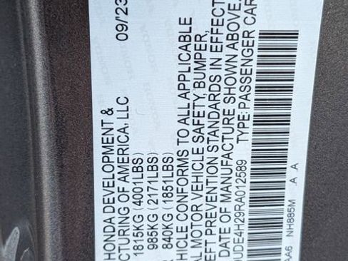 Certified 2024 Acura Integra image 37