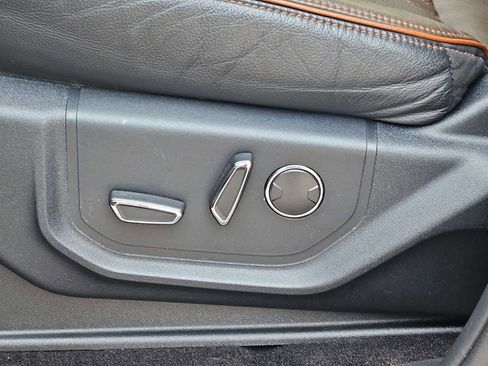 Used 2021 Ford Expedition King Ranch image 18