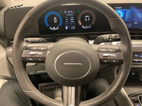 Used 2025 Hyundai Kona SEL AWD/4WD image 7