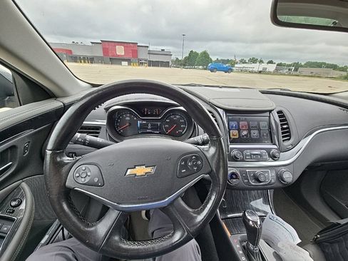 Used 2019 Chevrolet Impala LT w/ Sunroof and Spoiler Package FWD image 15