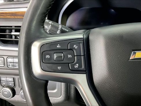 Used 2023 Chevrolet Suburban Premier AWD/4WD image 26