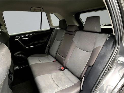 Used 2024 Toyota RAV4 XLE FWD image 21
