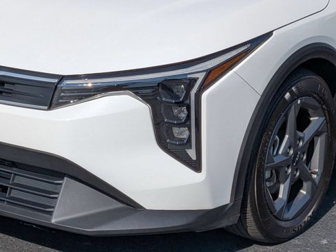 Used 2025 Kia K4 FWD image 9