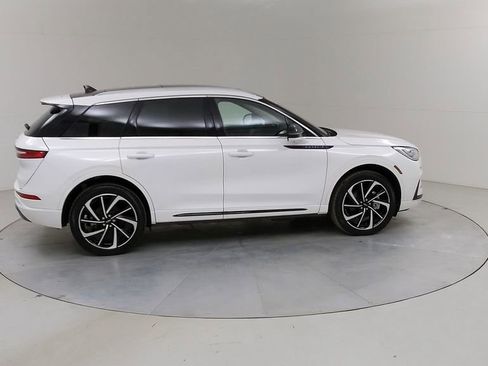 Used 2023 Lincoln Corsair Grand Touring w/ Equipment Group 301A AWD/4WD image 13