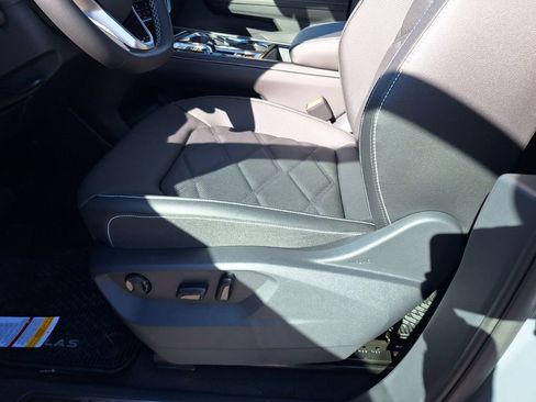 New 2026 Volkswagen Atlas SE image 14