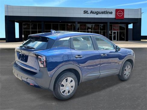 New 2025 Nissan Kicks S image 6