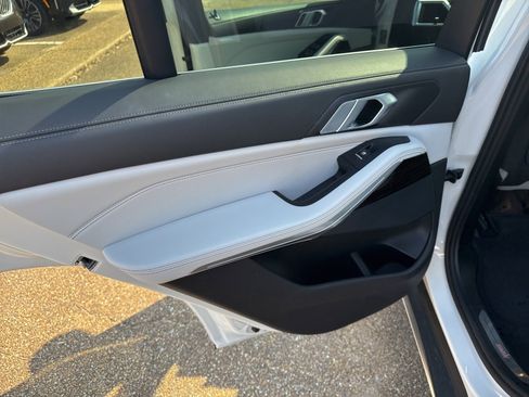 Certified 2024 BMW X5 sDrive40i w/ Parking Assistance Package image 10