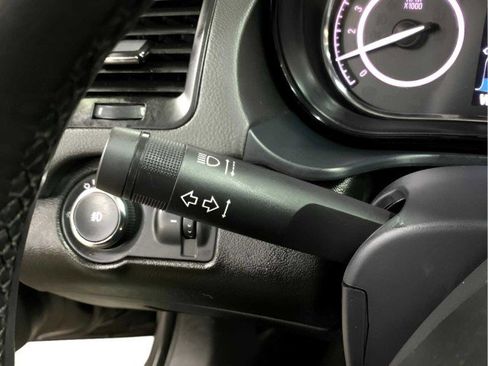 Used 2017 Buick Regal image 25