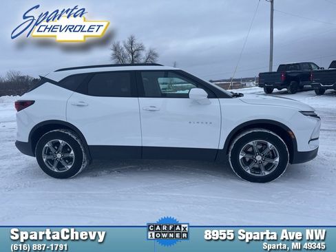 Used 2024 Chevrolet Blazer LT w/ Convenience Package image 2