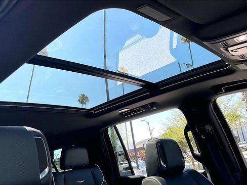 New 2026 Cadillac Escalade ESV Sport AWD/4WD image 32