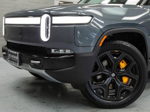 Used 2023 Rivian R1S Adventure image 14