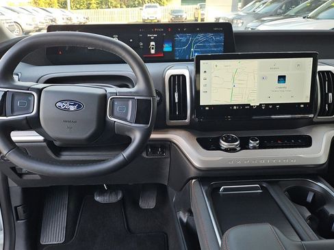 Used 2025 Ford Expedition Max Active image 15