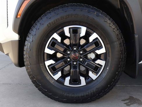 Used 2023 Nissan Frontier Pro-X w/ Pro Convenience Package image 6