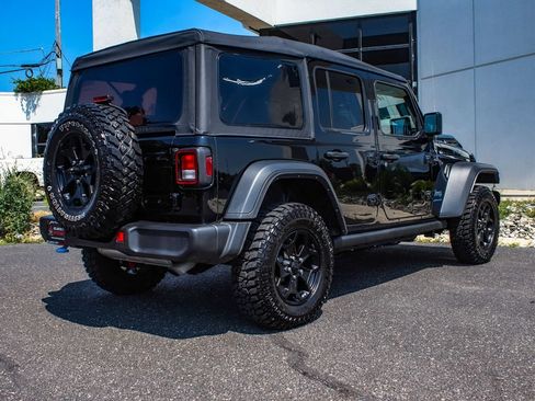 Used 2023 Jeep Wrangler Unlimited w/ Cold Weather Group AWD/4WD image 6
