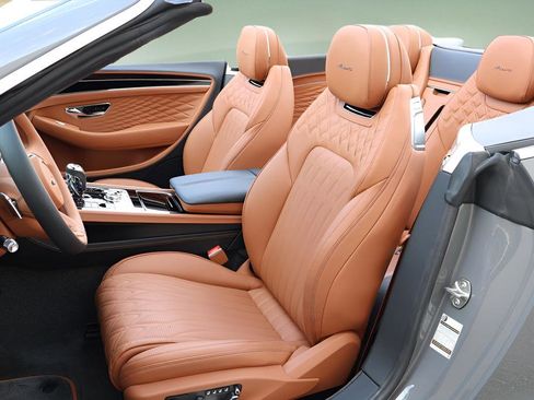 New 2026 Bentley Continental GTC AWD/4WD image 17