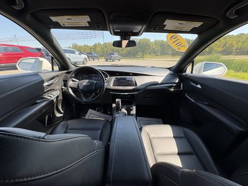 Used 2019 Cadillac XT4 Sport image 31