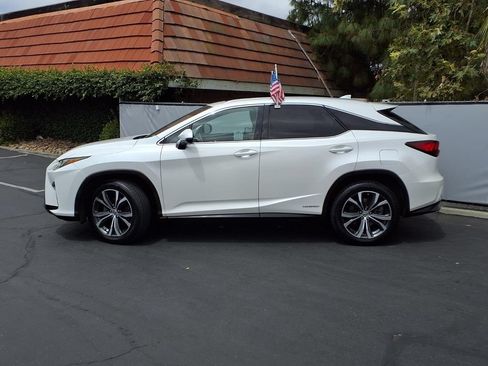 Used 2017 Lexus RX 450h AWD w/ Cold Weather Package image 3